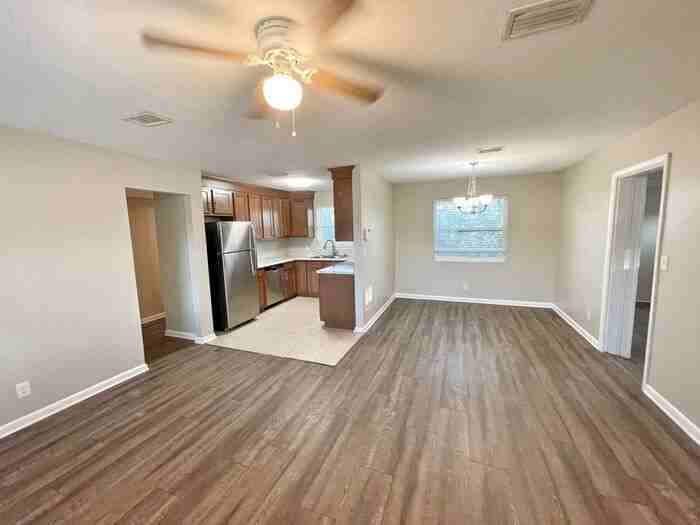 6011 Meadow Ln - Photo 2 of 11