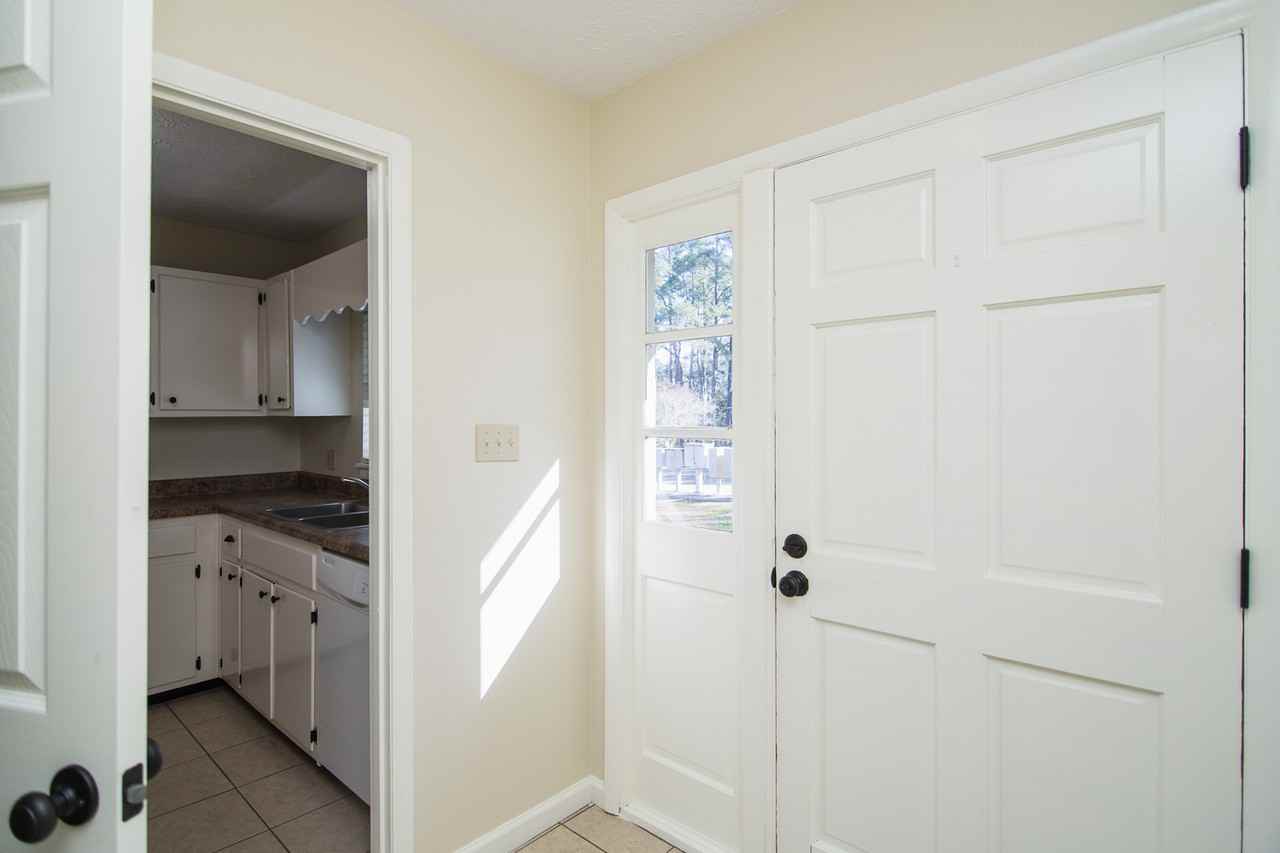 1536 Coombs Dr #2 - Photo 2 of 21