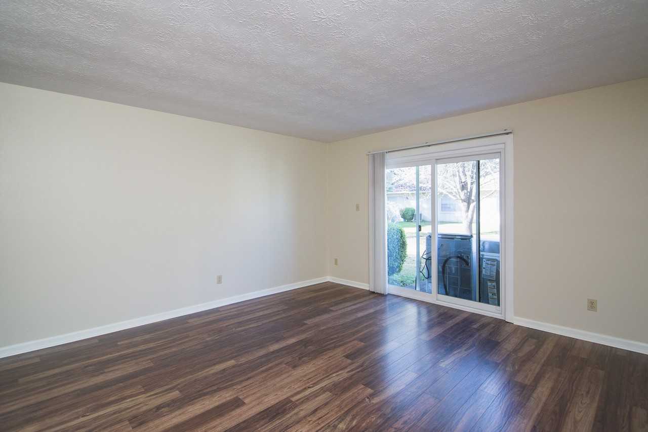 1536 Coombs Dr #2 - Photo 3 of 21