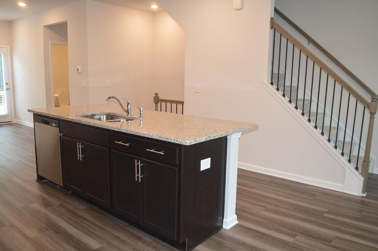 4938 Southern Magnolia Dr - Photo 5 of 28