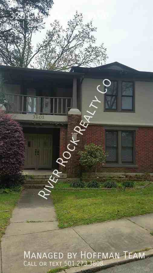 3201 Kavanaugh Blvd - Photo 2 of 9