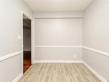 555 Mclean Ave - Photo 2 of 12