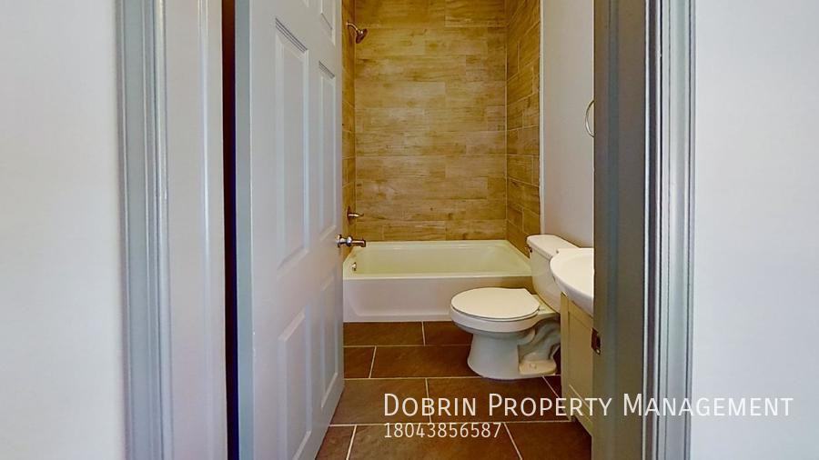 323 S Cherry St - Photo 2 of 15