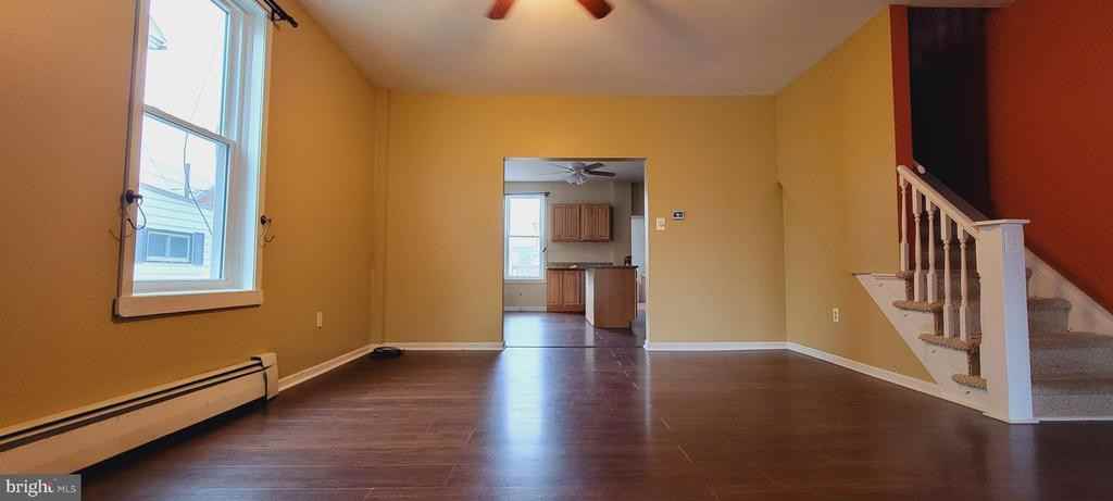 130 6th Ave - Photo 2 of 11