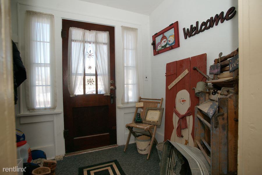 610 3rd Ave Se - Photo 3 of 13