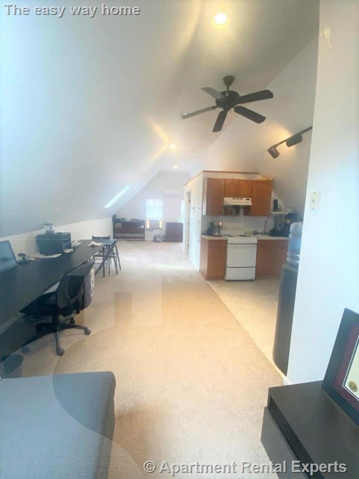 54 James St #3 - Photo 2 of 12