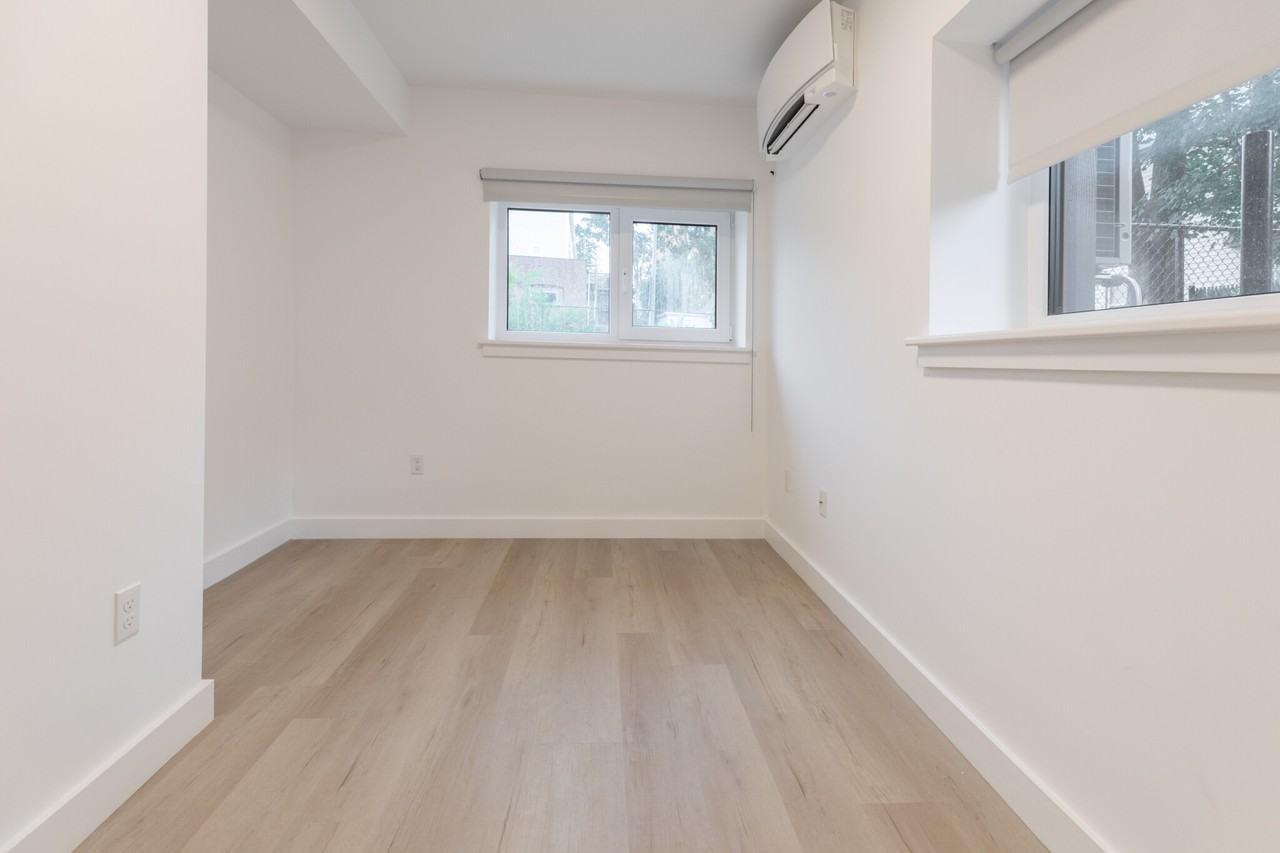 2840 Washington St #4 - Photo 6 of 19