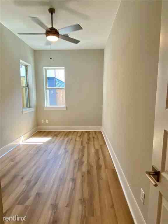 25922 Mia Rose Ct - Photo 3 of 17