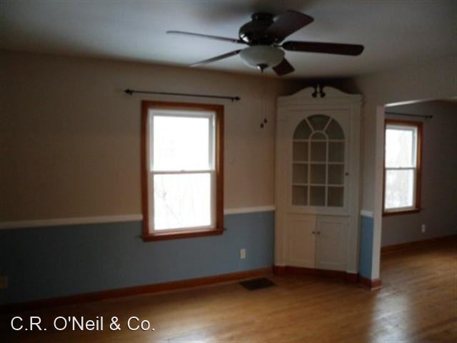 333 Powhatan Ave - Photo 2 of 8