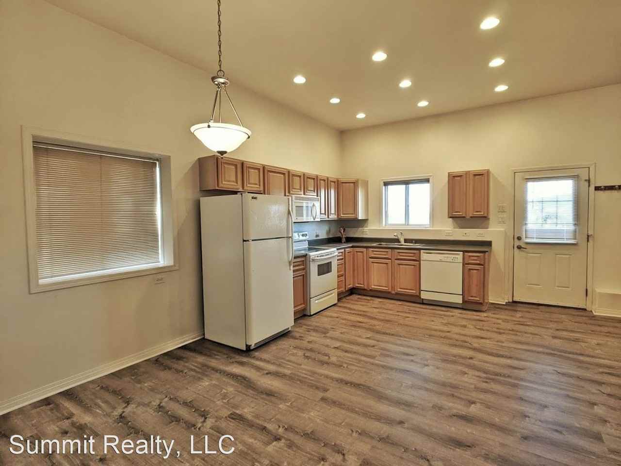 17022 Island View Dr - Photo 3 of 19