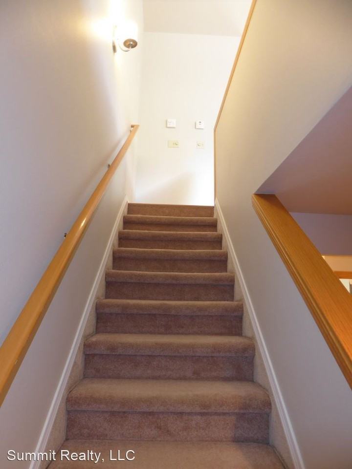 2966 Simpson Ave - Photo 3 of 21