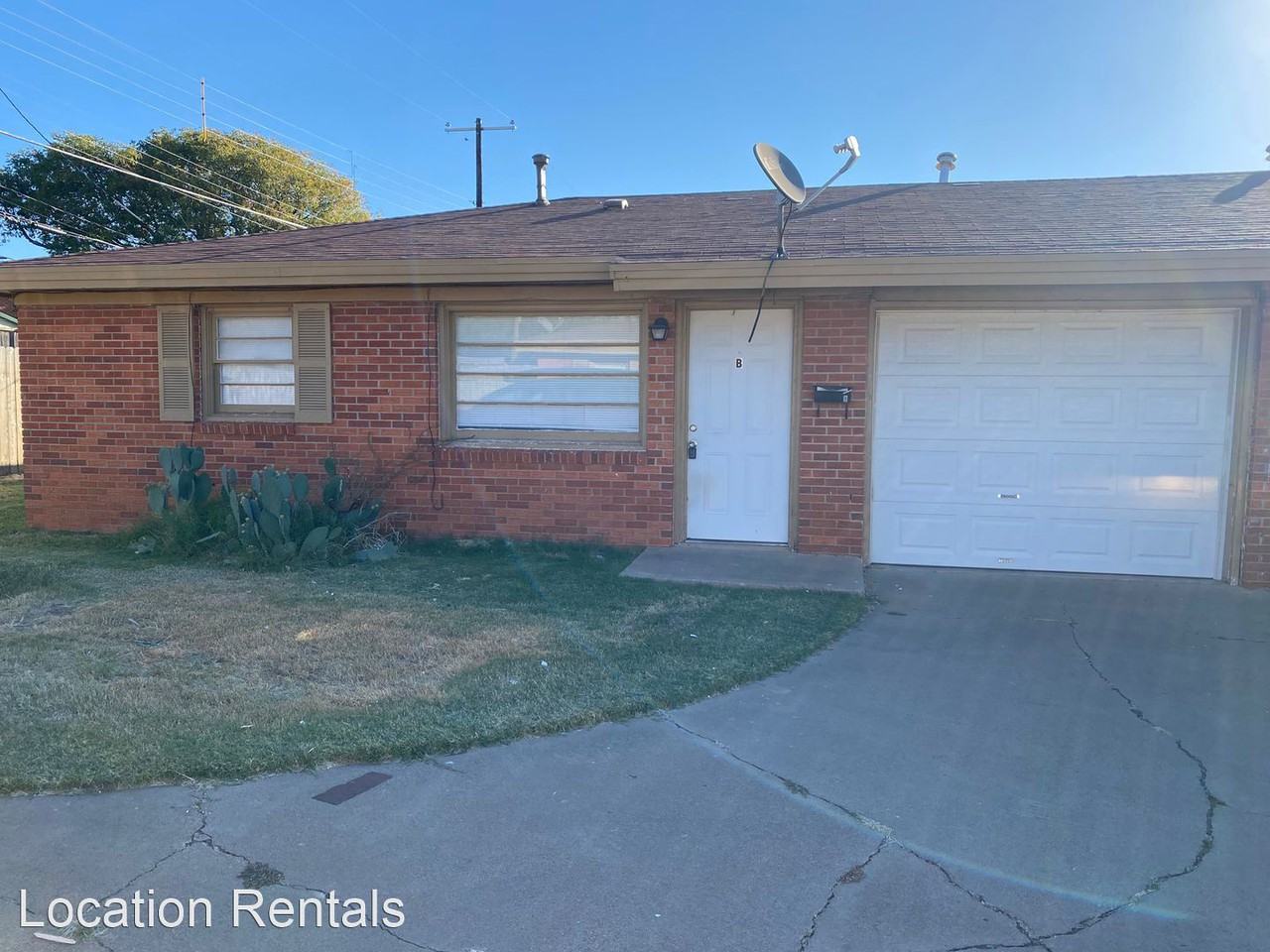 2334 62nd Street - Photo 2 of 8