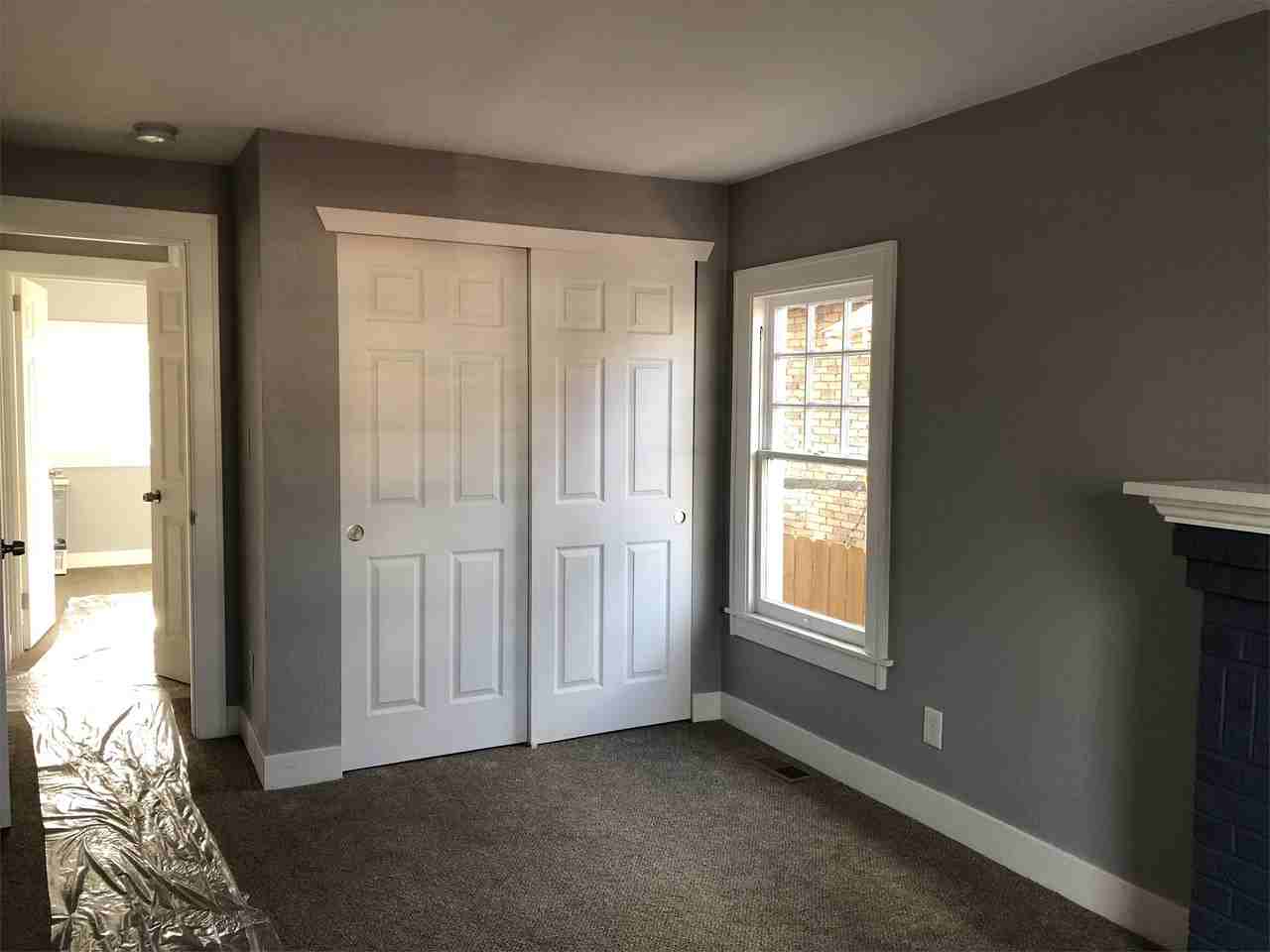 1312 8th St - Photo 6 of 11