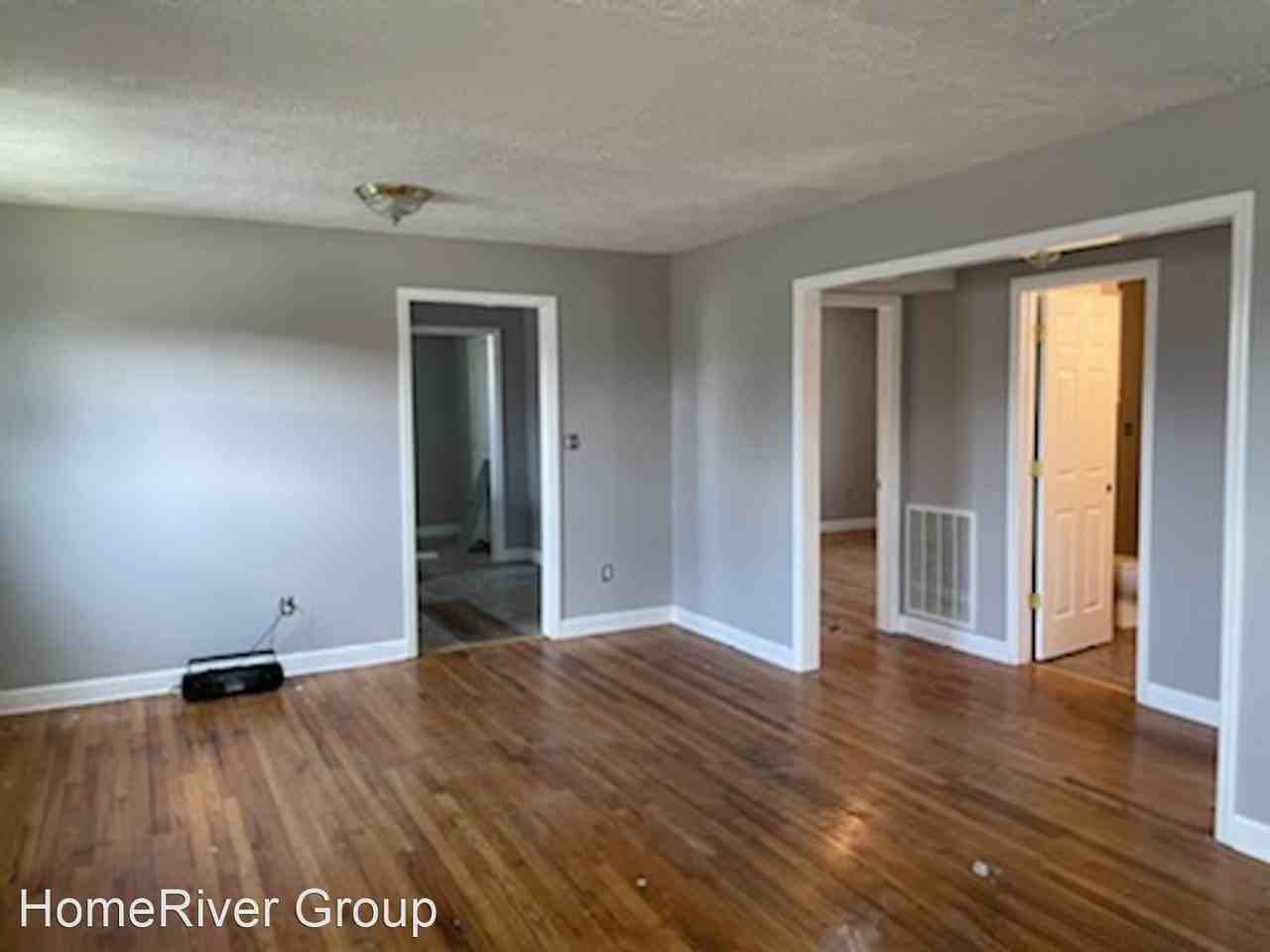 108 Beech St - Photo 2 of 5