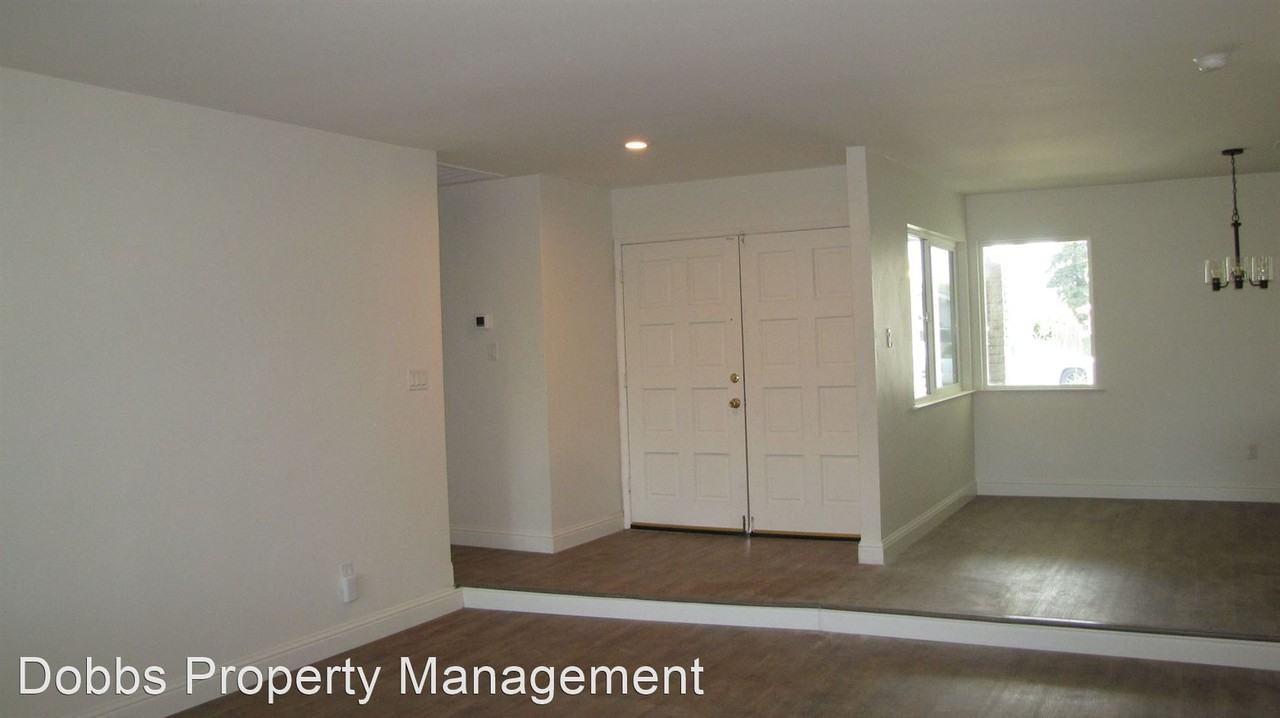 6004 Hesketh Dr - Photo 3 of 18