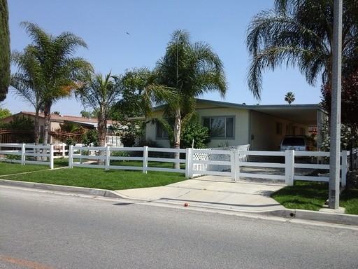 22620 Porter St - Photo 3 of 30