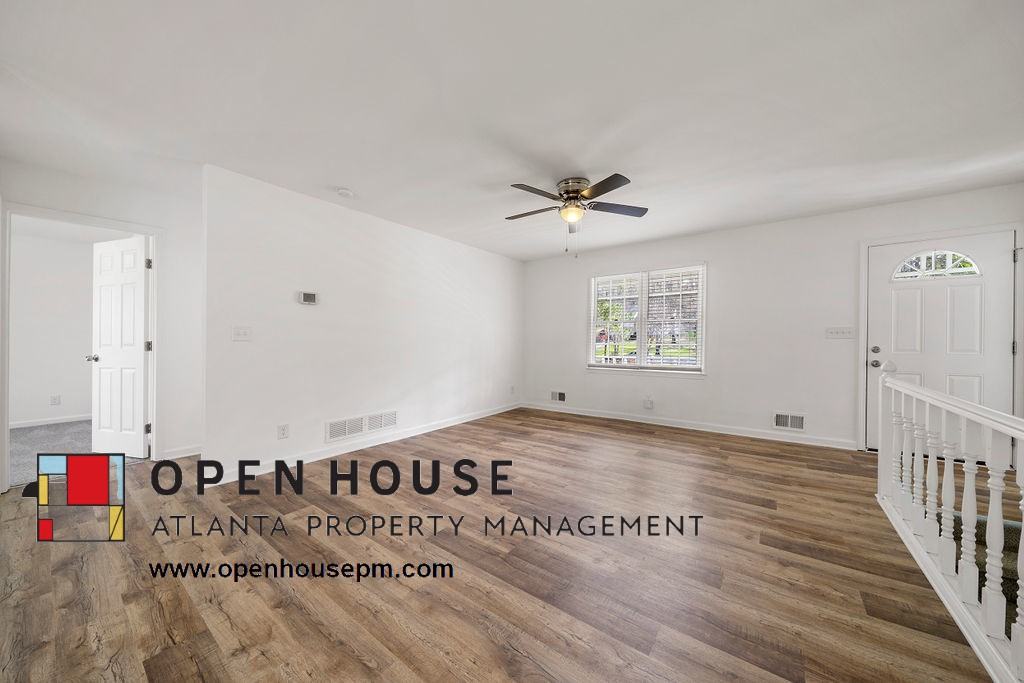 323 N Briar Rdg - Photo 3 of 15