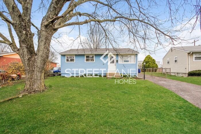 3822 Halsey Pl - Photo 2 of 15