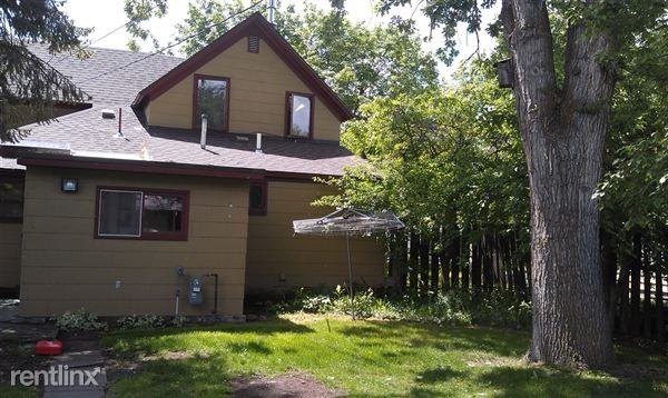 310 S 6th St W - Photo 3 of 10