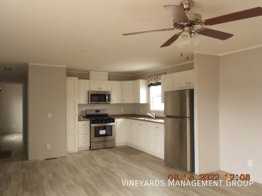 766 Hatfield St #124 - Photo 3 of 7