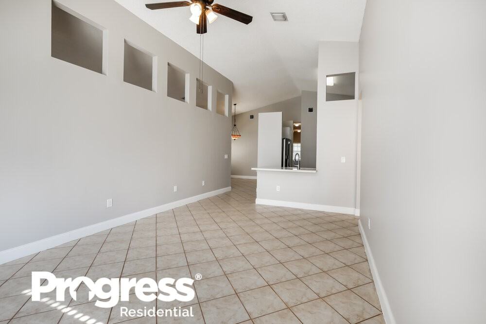 15850 Nw 11th St - Photo 3 of 16