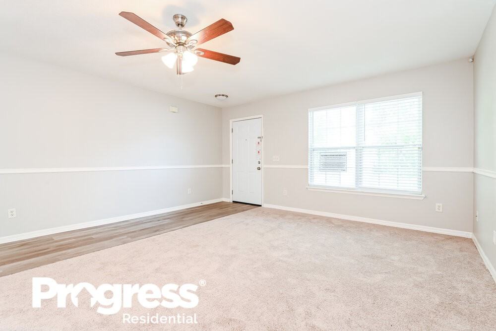 45 N Whitney St - Photo 3 of 16