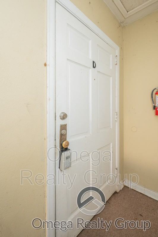 1020 Pershing St #D - Photo 5 of 24