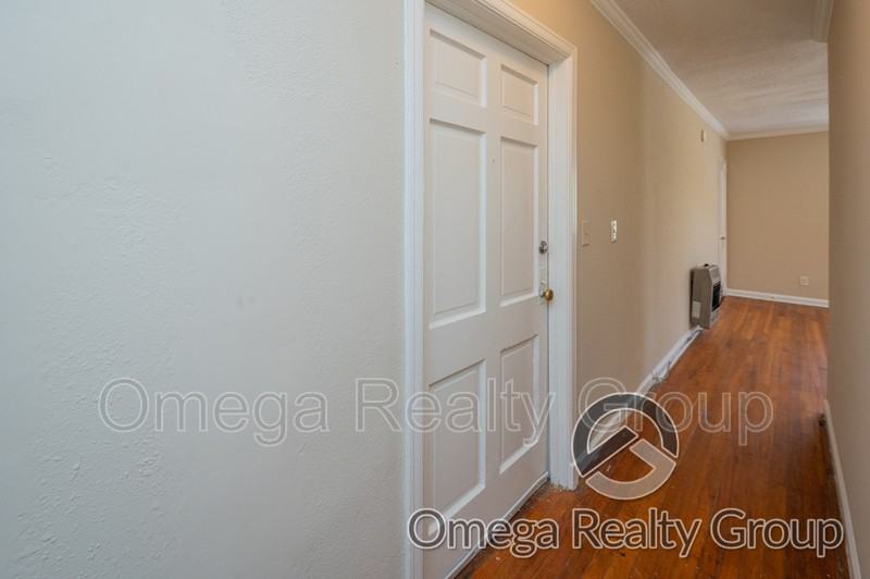 1020 Pershing St #D - Photo 6 of 24