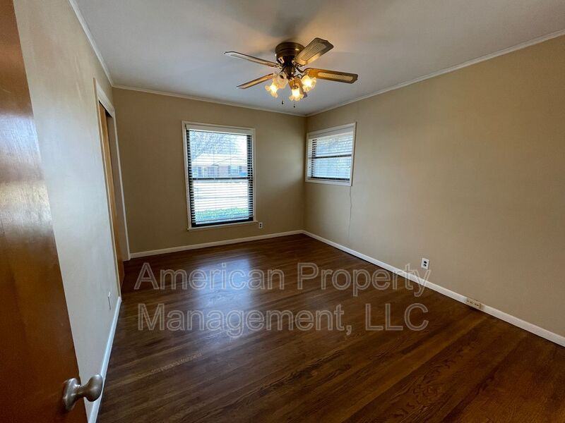 2622 S 74th East Ave - Photo 6 of 13