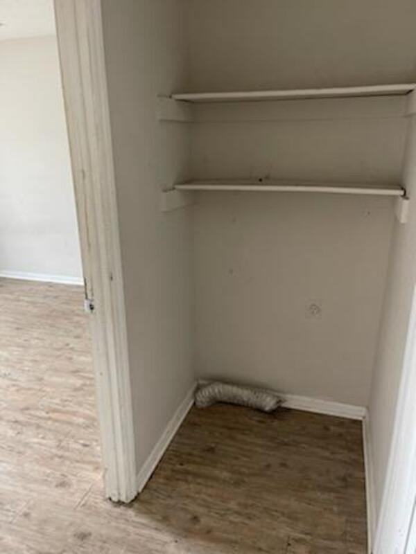 246 Rose St - Photo 4 of 7