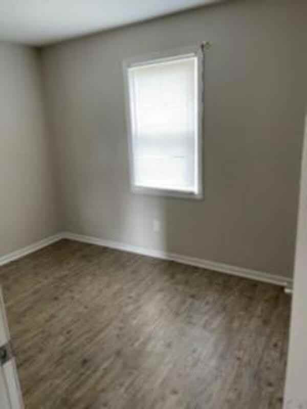 246 Rose St - Photo 6 of 7