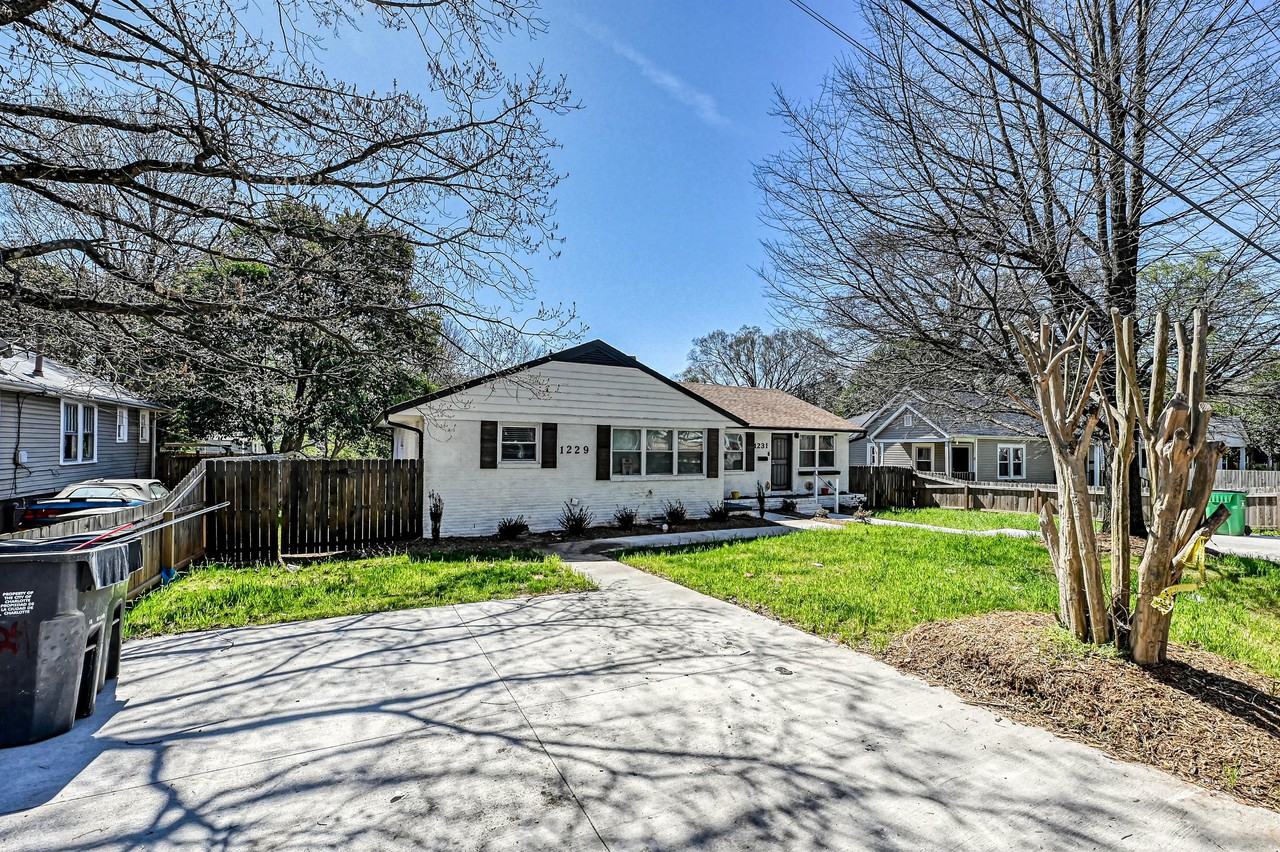 1229 Effingham Rd #1 - Photo 2 of 20