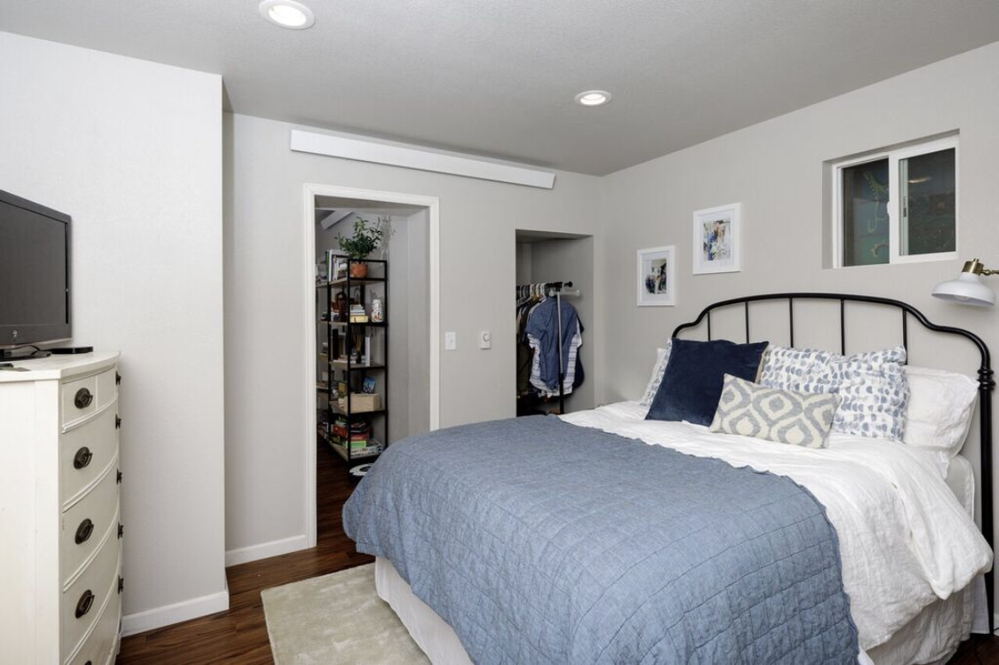 619 S 2nd St #1 - Photo 4 of 7