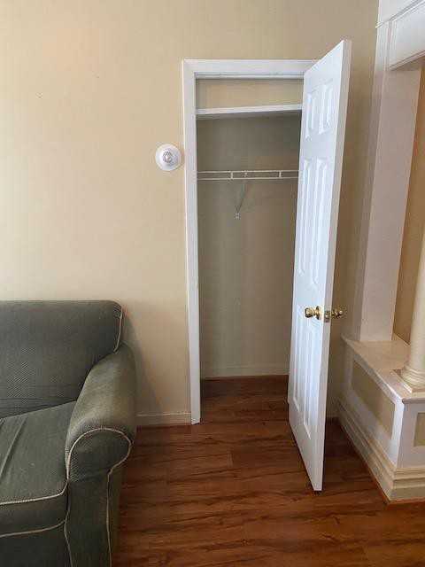 432 S Franklin St - Photo 7 of 11