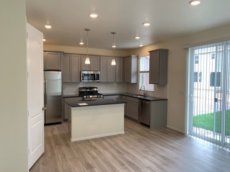 2920 Crusader St - Photo 3 of 14