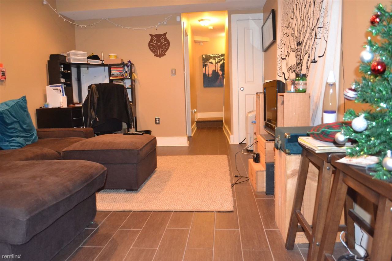 774 S 15th St - Photo 2 of 10