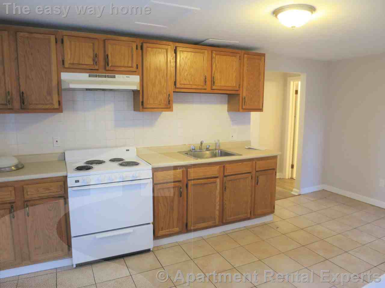 4 Douglas St #2 - Photo 4 of 10