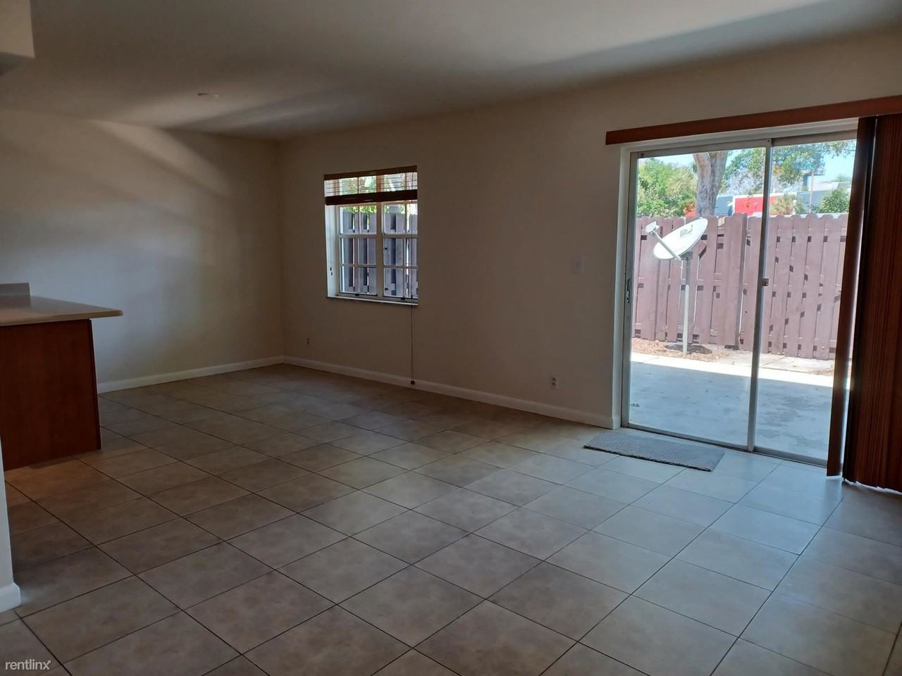 1749 Sw 81st Ln - Photo 3 of 4