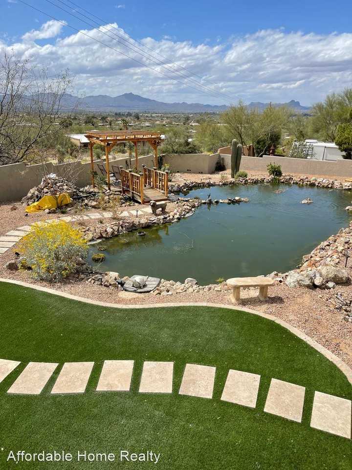 530 E Glenhurst Dr - Photo 2 of 31