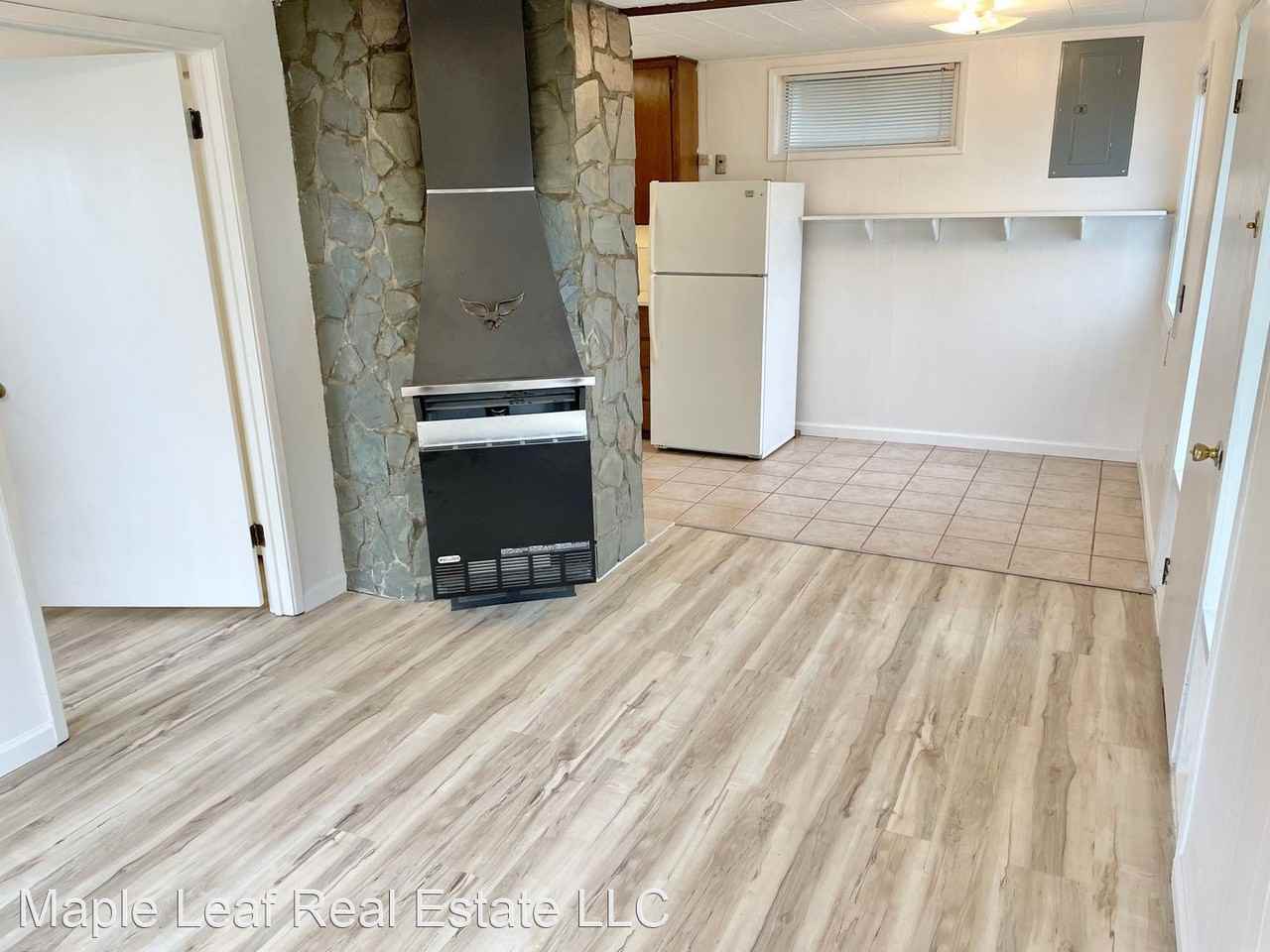 5139 Palmer Dr Nw #B - Photo 3 of 17