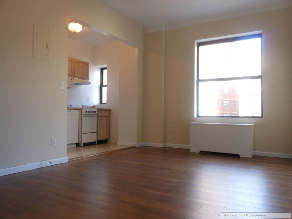 Broadway #919A