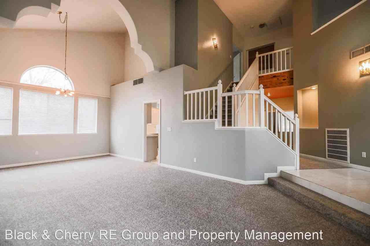 9205 Spruce Mountain Way - Photo 3 of 24