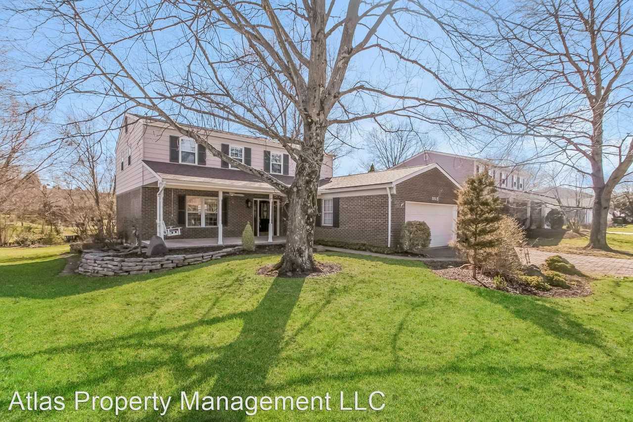 1849 Poplar Dr - Photo 2 of 15