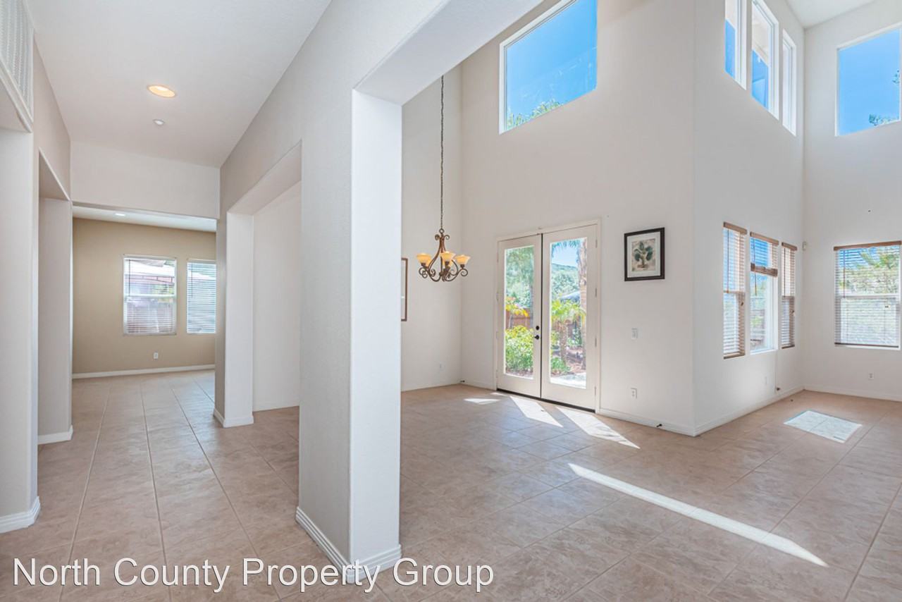 1752 Brighton Hill Ct - Photo 2 of 43