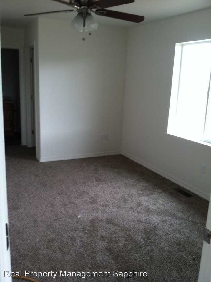 4153 Grizzly Way - Photo 3 of 8