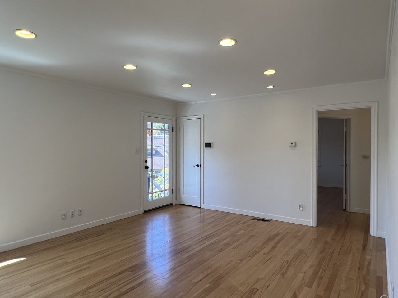 32 Jewell St - Photo 3 of 16