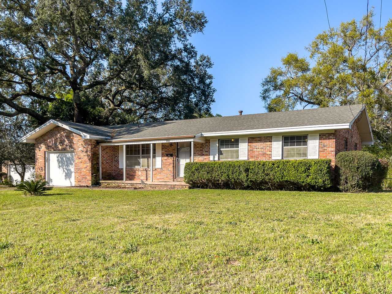 4617 Saint Nazaire Rd - Photo 2 of 20