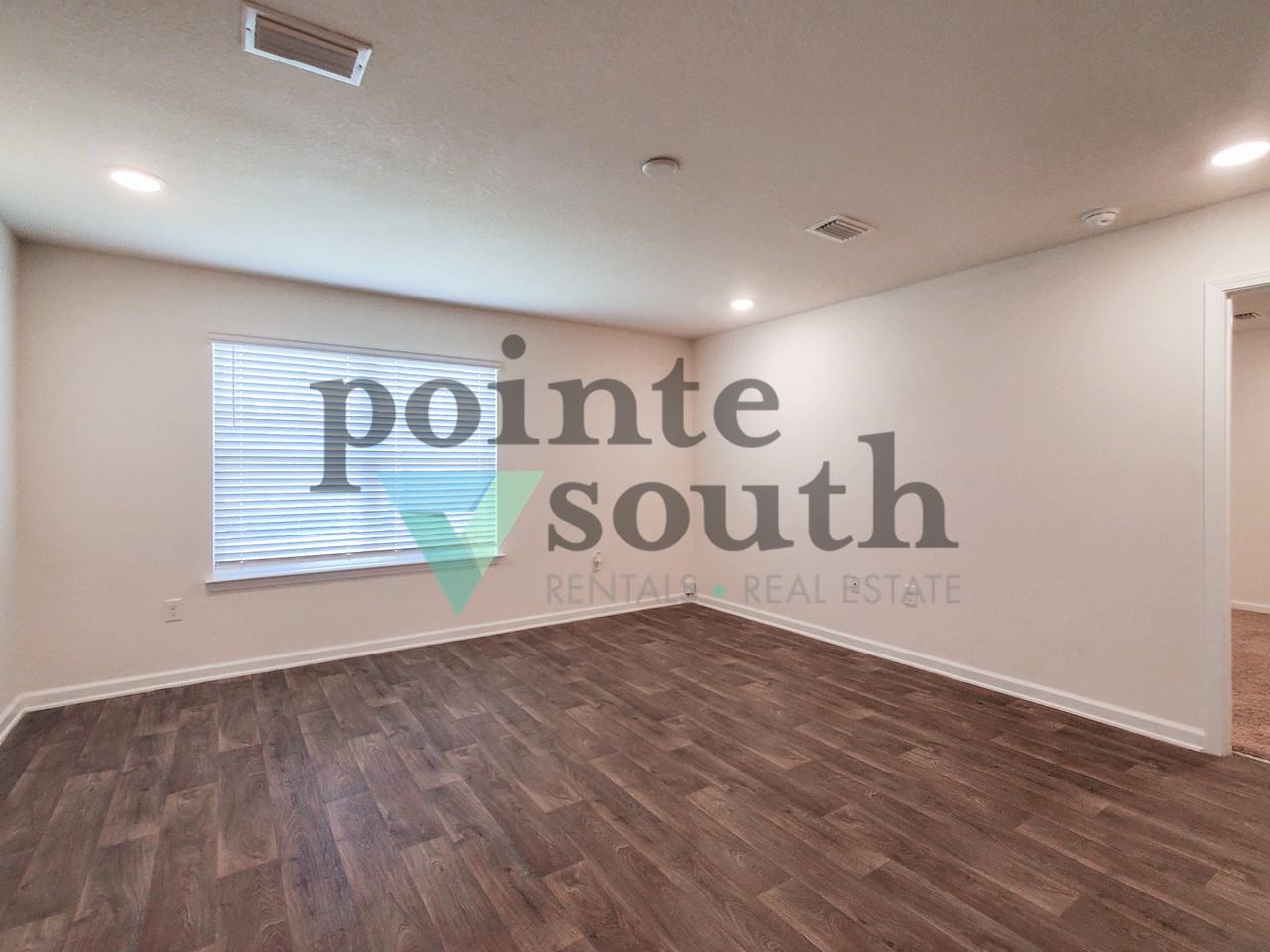 5810 Paddock Way - Photo 3 of 19