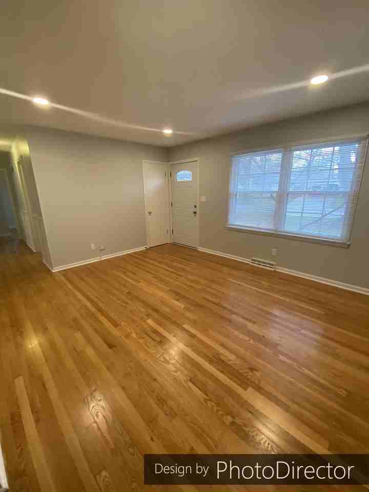 3605 S Brentwood Ave - Photo 2 of 15