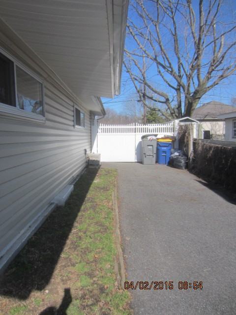 5 Warfel Dr - Photo 2 of 13